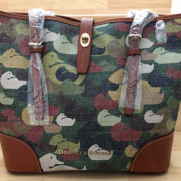 dooney and bourke duck print bag